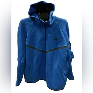 Nike Men's Blue Tech Performance Jacket with Black Trim xxl